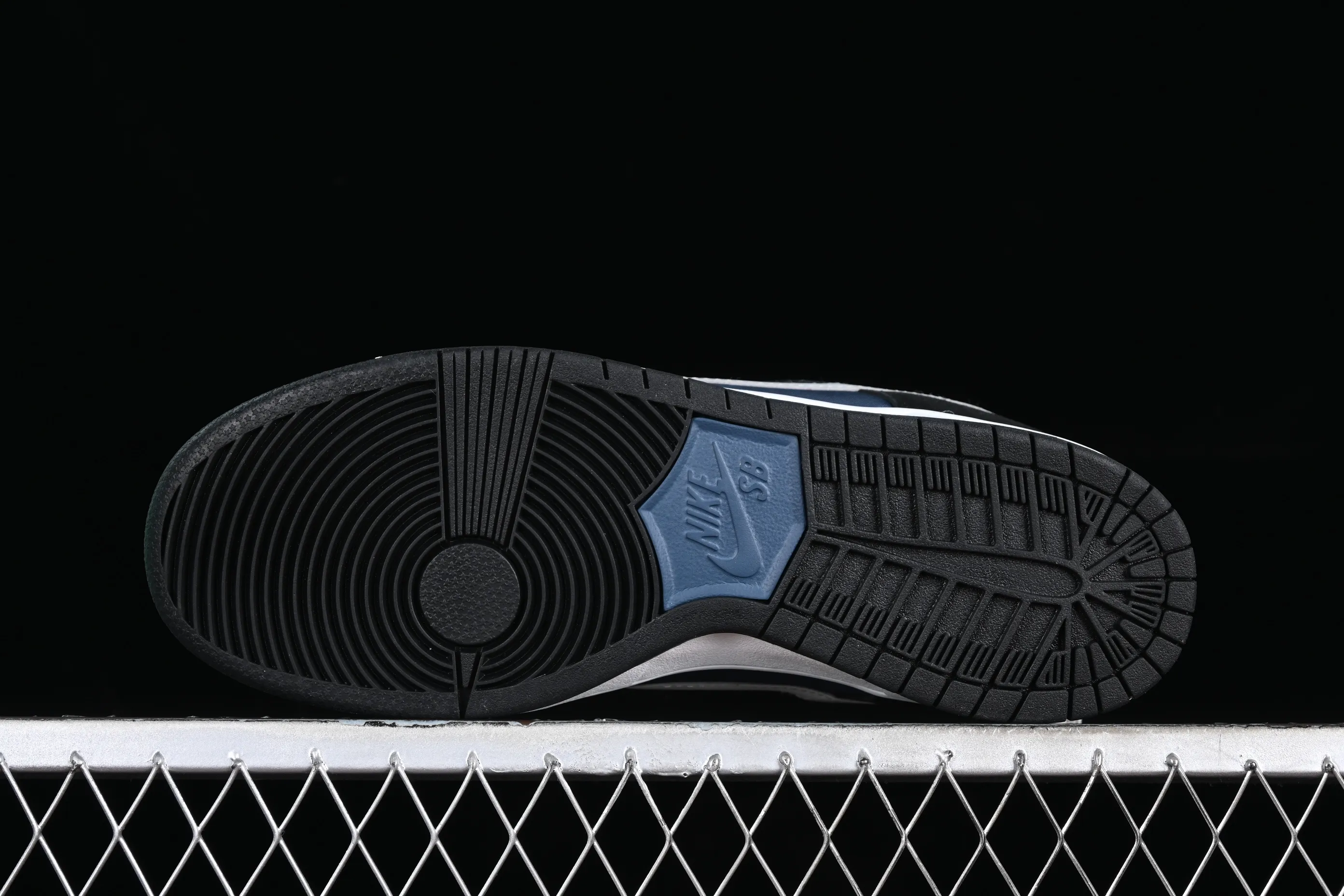 All categories Nk SB Dunk series Nk SB Dunk Low low-top sneakers Nk SB Dunk Low SB low-top casual sneakers 304292-035